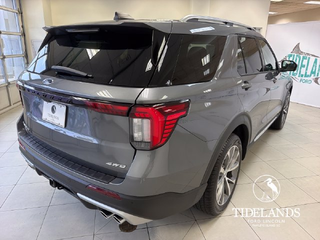 Certified 2025 Ford Explorer Platinum w/ Ultimate Package AWD/4WD image 9