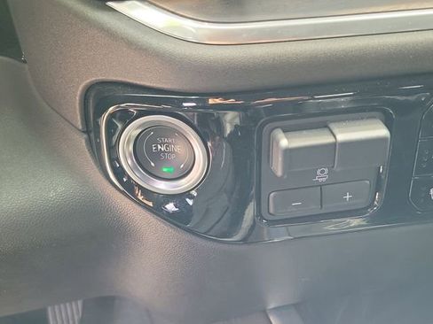 Certified 2025 GMC Sierra 1500 SLT w/ SLT Premium Plus Package AWD/4WD image 28