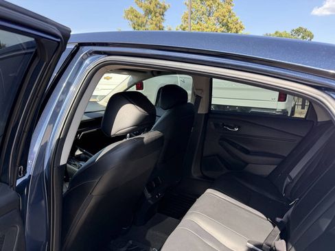 Used 2023 Honda Accord Touring image 12