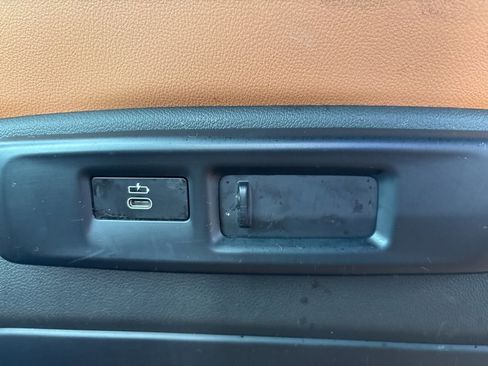 Used 2021 BMW X5 xDrive45e w/ Executive Package image 45