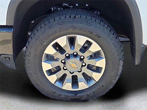 New 2025 Chevrolet Silverado 2500 Custom w/ Custom Value Package image 9