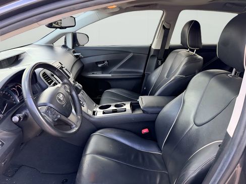 Used 2013 Toyota Venza Limited FWD image 9