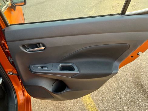 Used 2021 Nissan Versa SV image 21