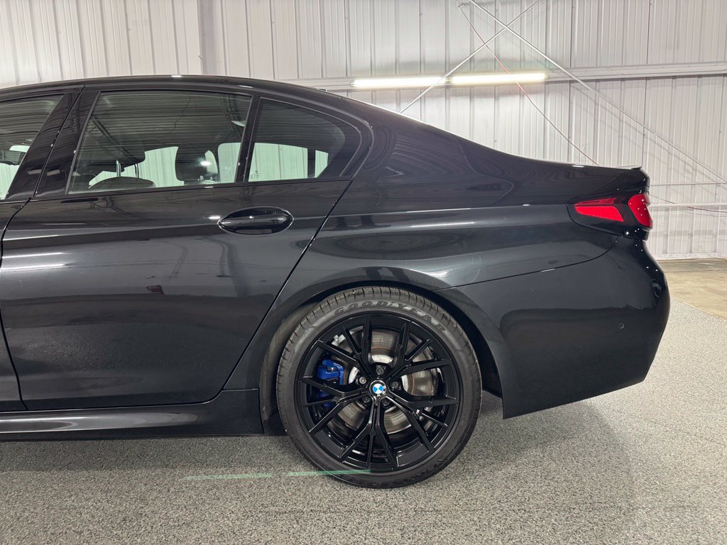 Used 2023 BMW M550i xDrive AWD/4WD image 15
