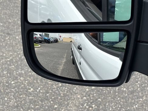 New 2026 Ford Transit 250 148 Medium Roof Extended AWD image 31