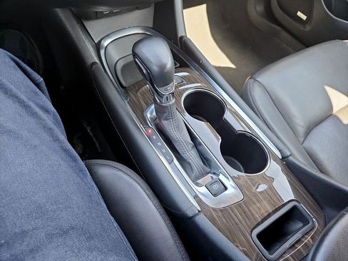 Used 2024 Chevrolet Malibu LT FWD image 28