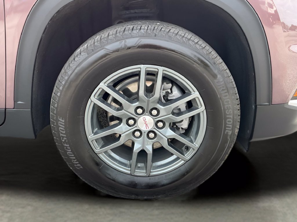 Used 2025 GMC Acadia Elevation FWD image 15