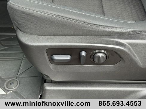 Used 2022 Chevrolet Silverado 1500 LT w/ Safety Package AWD/4WD image 15