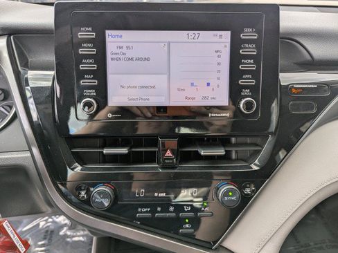 Used 2023 Toyota Camry LE FWD image 19