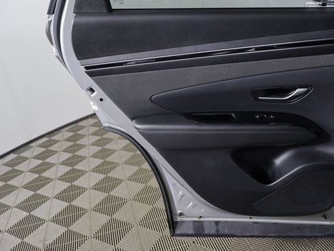 Certified 2022 Hyundai Tucson Limited AWD/4WD image 29
