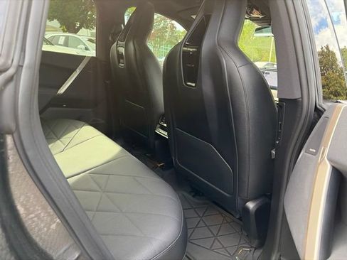 Used 2024 BMW iX xDrive50 w/ Premium Package AWD/4WD image 17