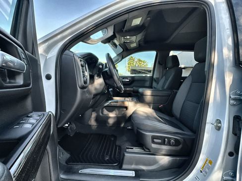 Used 2022 Chevrolet Silverado 1500 RST AWD/4WD image 2
