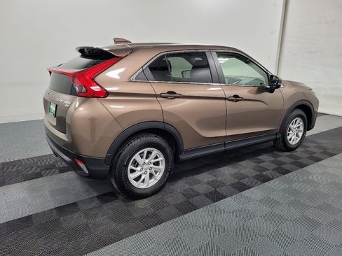 Used 2018 Mitsubishi Eclipse Cross ES image 10