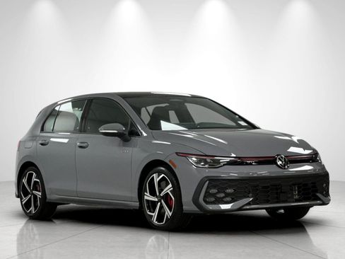 New 2026 Volkswagen Golf SE FWD image 7