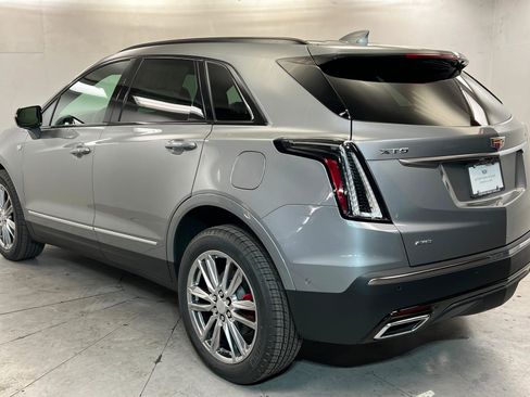 New 2026 Cadillac XT5 Sportv w/ LPO, Floor Liner Package AWD/4WD image 3