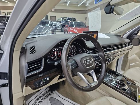 Used 2018 Audi Q7 3.0T Prestige w/ Prestige Package image 19