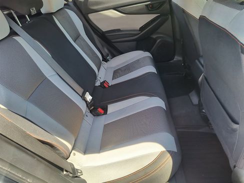 Used 2018 Subaru Crosstrek 2.0i Premium AWD/4WD image 26