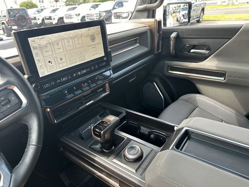 Used 2024 GMC Hummer EV 2X AWD/4WD image 35