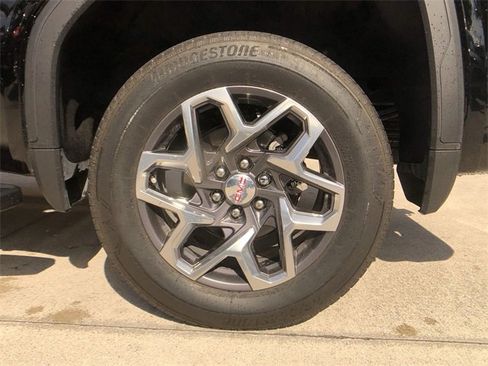 Used 2023 GMC Sierra 1500 SLT w/ SLT Premium Package image 18