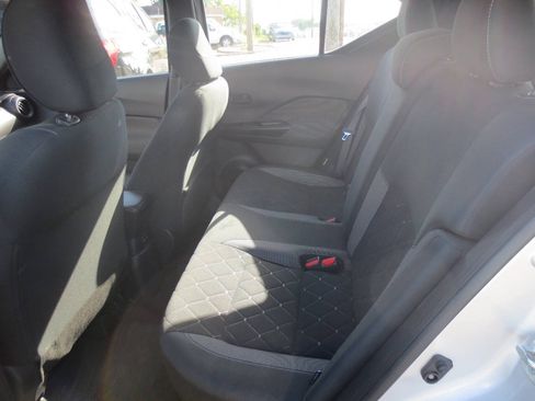Used 2020 Nissan Kicks S FWD image 8
