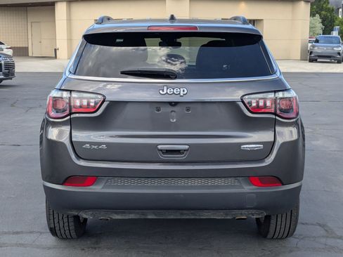 Used 2024 Jeep Compass Latitude AWD/4WD image 5