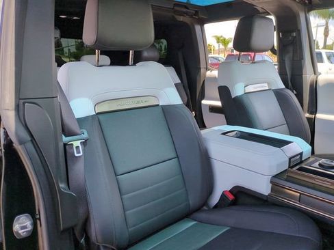 Used 2024 GMC Hummer EV 2X AWD/4WD image 28