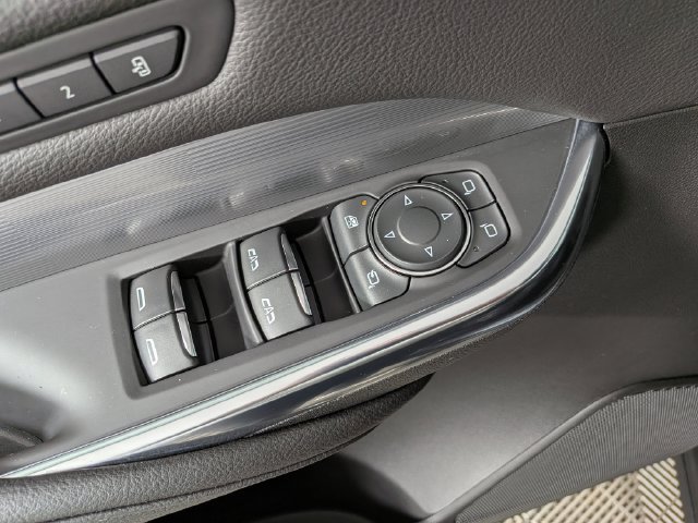 Used 2024 Cadillac XT4 Premium Luxury w/ Cold Weather Package AWD/4WD image 15