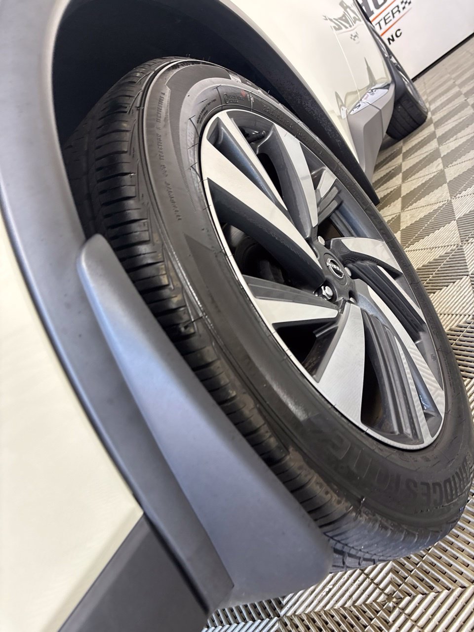Used 2024 Nissan Murano SL FWD image 39