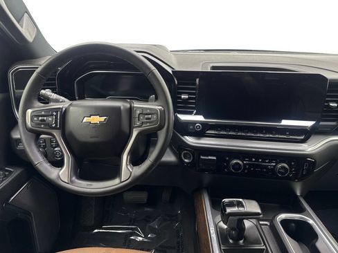 Used 2023 Chevrolet Silverado 1500 High Country w/ Technology Package AWD/4WD image 54