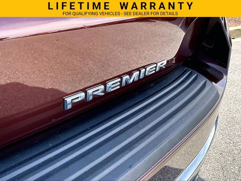Used 2022 Chevrolet Tahoe Premier AWD/4WD image 8
