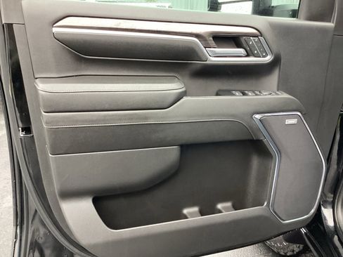 Used 2024 Chevrolet Silverado 2500 LTZ w/ LTZ Plus Package image 23