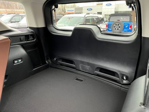 New 2025 Ford Bronco Sport Outer Banks image 13