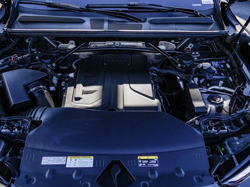 Certified 2025 Audi Q5 Premium Plus w/ Premium Plus image 30