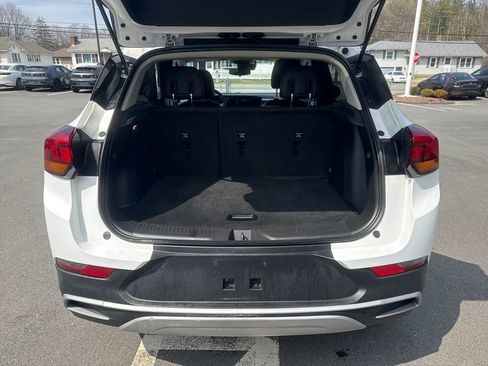 Used 2025 Buick Encore GX Preferred AWD/4WD image 21
