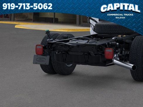 New 2026 Ford F350 XL w/ XL Chrome Package AWD/4WD image 21