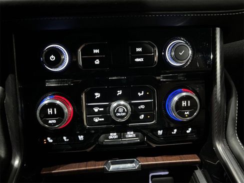 Used 2023 GMC Yukon Denali Ultimate image 33