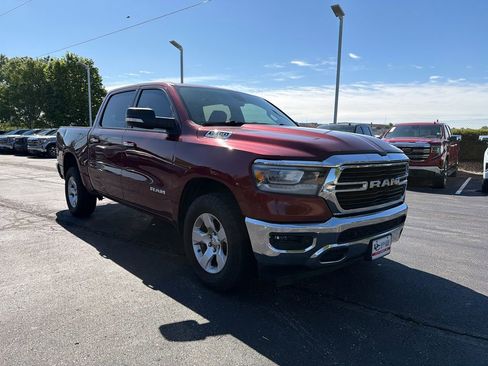 Used 2019 RAM 1500 Big Horn AWD/4WD image 3