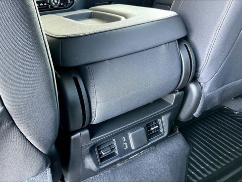 Used 2023 Chevrolet Silverado 1500 LT AWD/4WD image 11