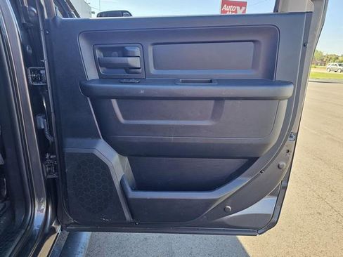 Used 2014 RAM 3500 Tradesman w/ Chrome Appearance Group image 21