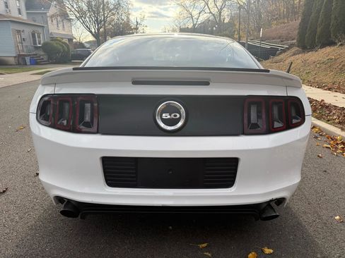 Used 2014 Ford Mustang GT Premium w/ Comfort Package image 8