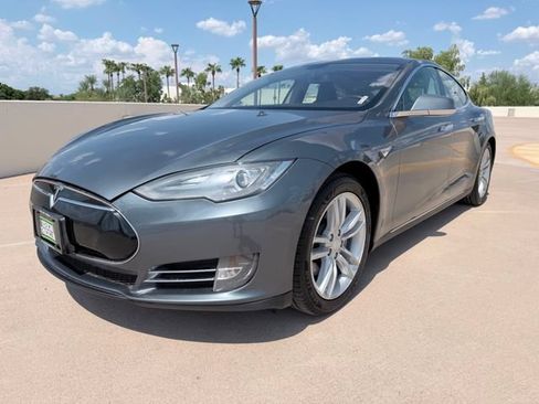 Used 2013 Tesla Model S RWD image 3