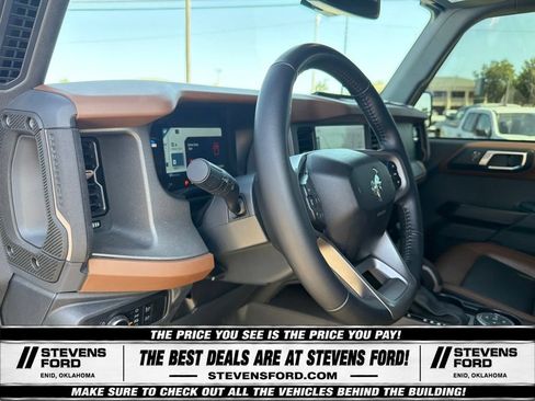Used 2024 Ford Bronco Outer Banks w/ Sasquatch Package AWD/4WD image 22