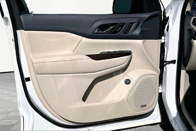 Used 2020 GMC Acadia Denali FWD image 18