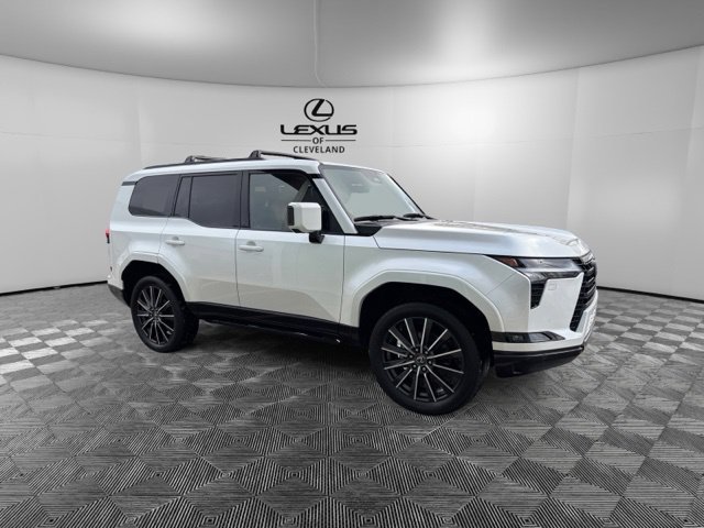 Used 2024 Lexus GX 550 w/ Accessory Package (2T) AWD/4WD image 2