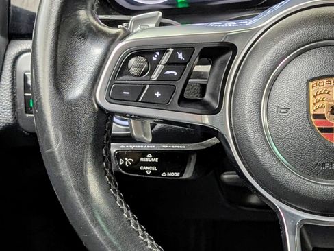 Used 2019 Porsche Cayenne image 31