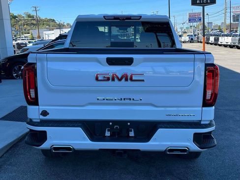 New 2026 GMC Sierra 1500 Denali w/ Denali Reserve Package AWD/4WD image 4