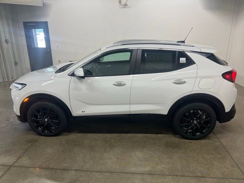 New 2026 Buick Encore GX Sport Touring image 9