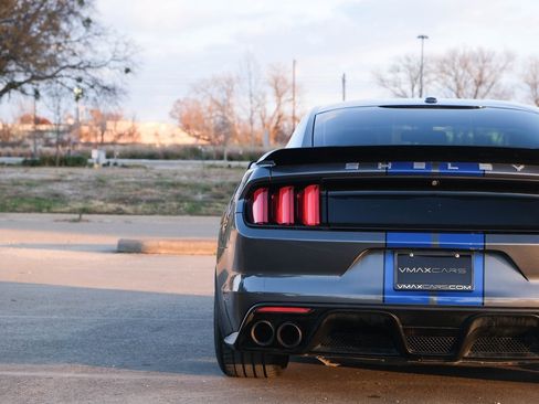 Used 2017 Ford Mustang Shelby GT350 image 11
