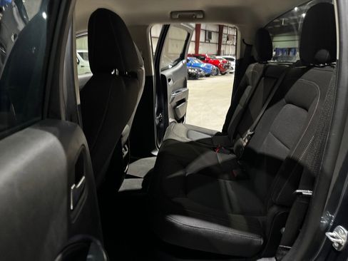 Used 2019 Chevrolet Colorado LT image 17