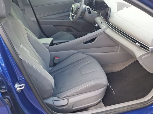 Certified 2023 Hyundai Elantra SEL w/ Convenience Package FWD image 25